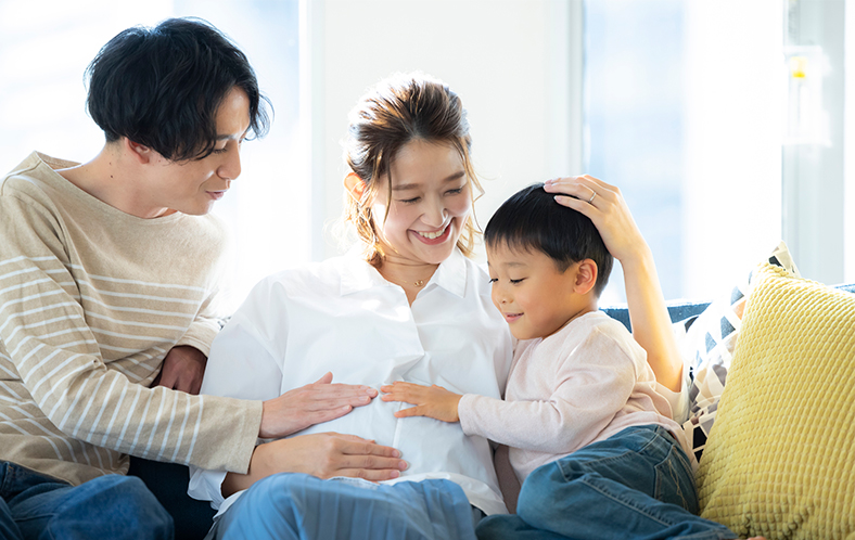 【その１】サイトメガロウイルスは、上の子との「スキンシップ」を工夫しましょう